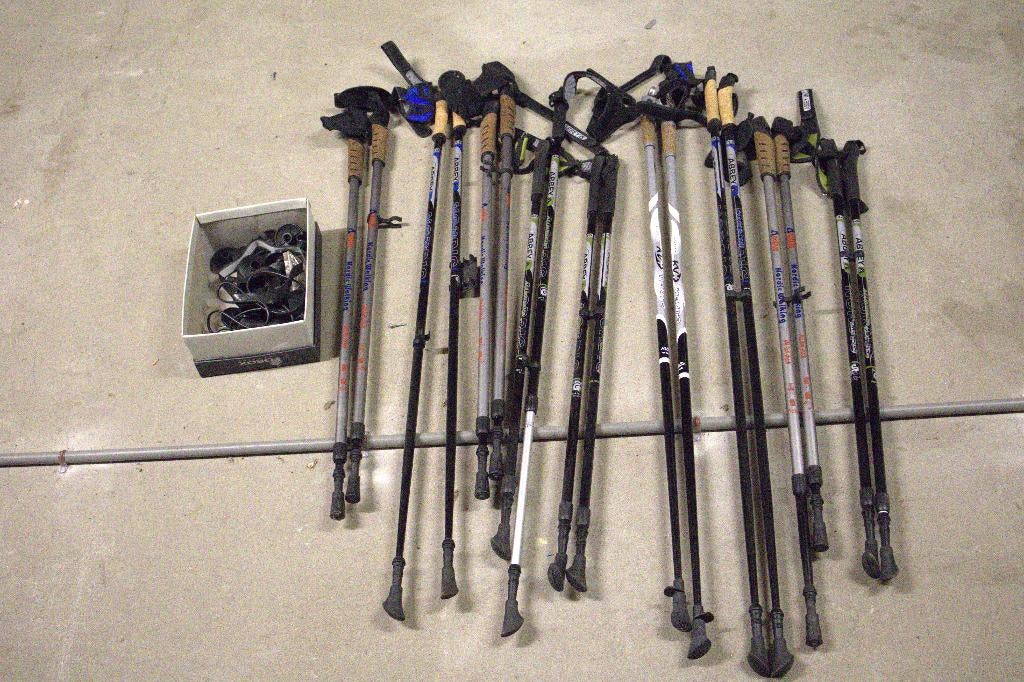 Nordic walking stokken (9 sets), Sport en Fitness, Bergsport en Wandelen, Ophalen, Zo goed als nieuw, Wandelstok