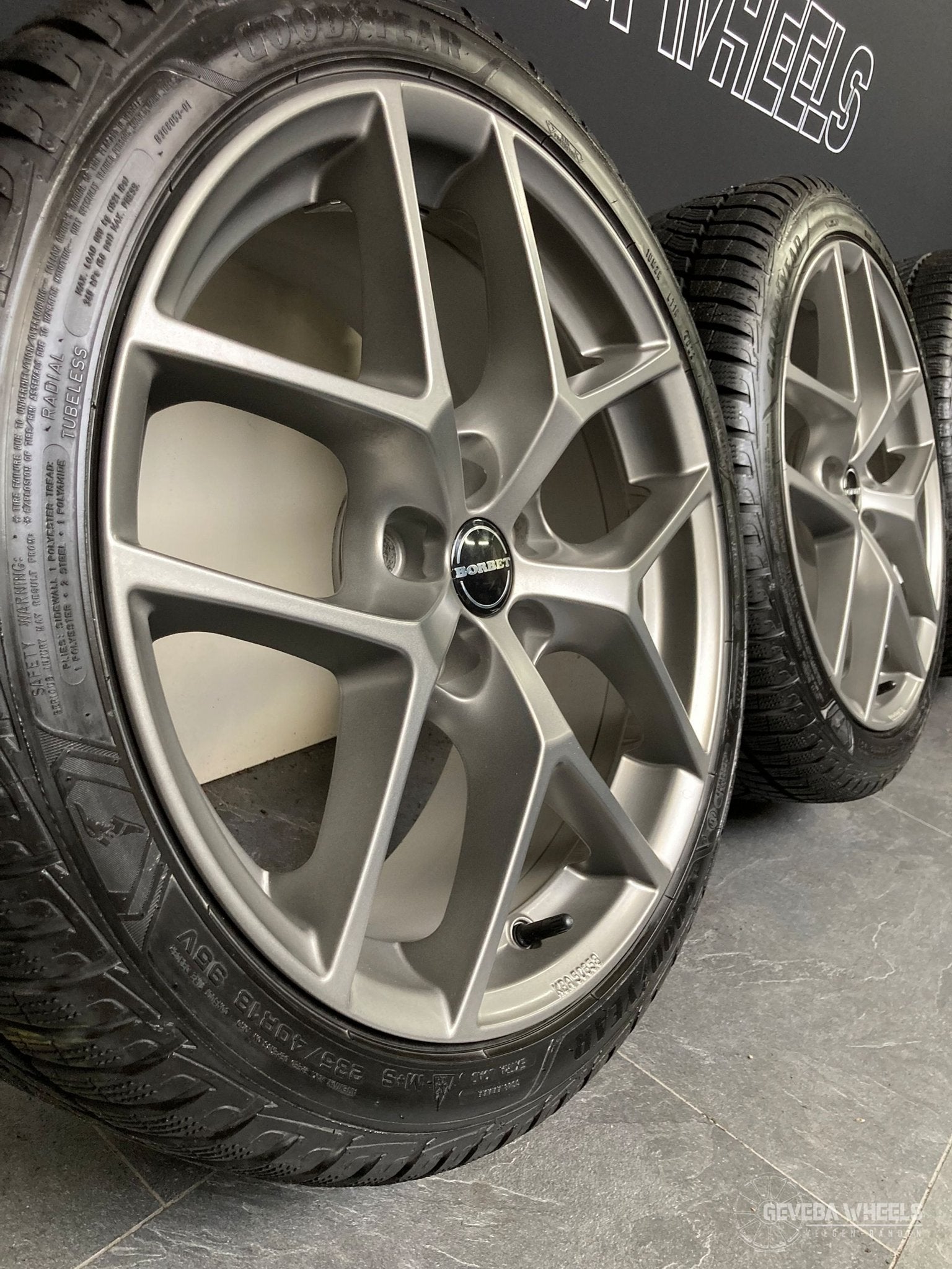 18” Ford Focus MK4 velgen + winterbanden 5x108 235/40/18, Auto-onderdelen, 18 inch, Gebruikt, -, -