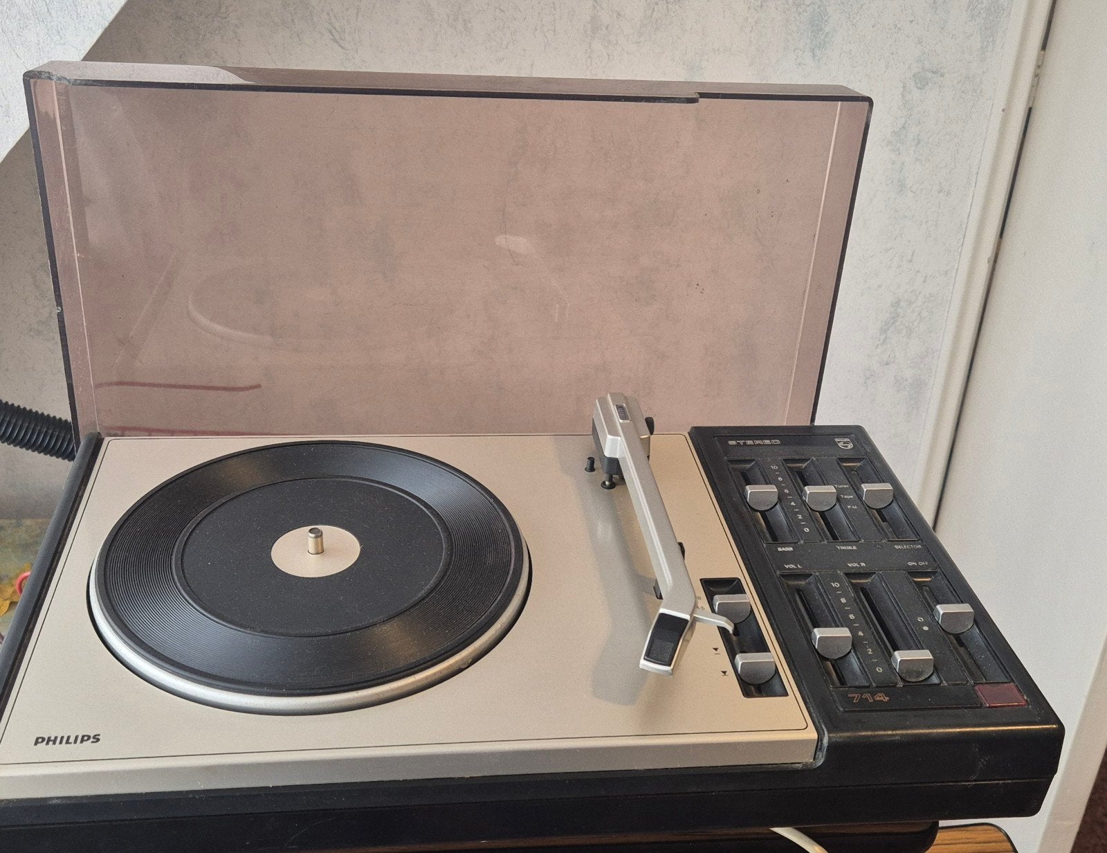 Philips Platenspeler 714 Stereo - Vintage Geluidservaring, Audio, Tv en Foto, Platenspelers, Ophalen of Verzenden, Gebruikt, Philips