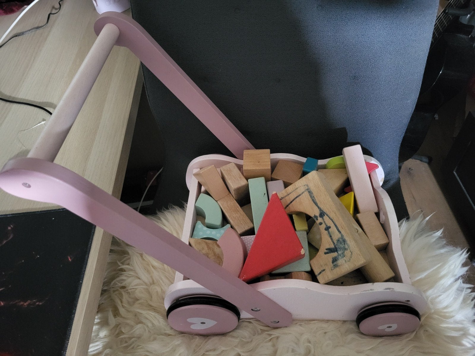 Houten loopwagen met blokken - Roze, Ophalen, Gebruikt, Overige merken