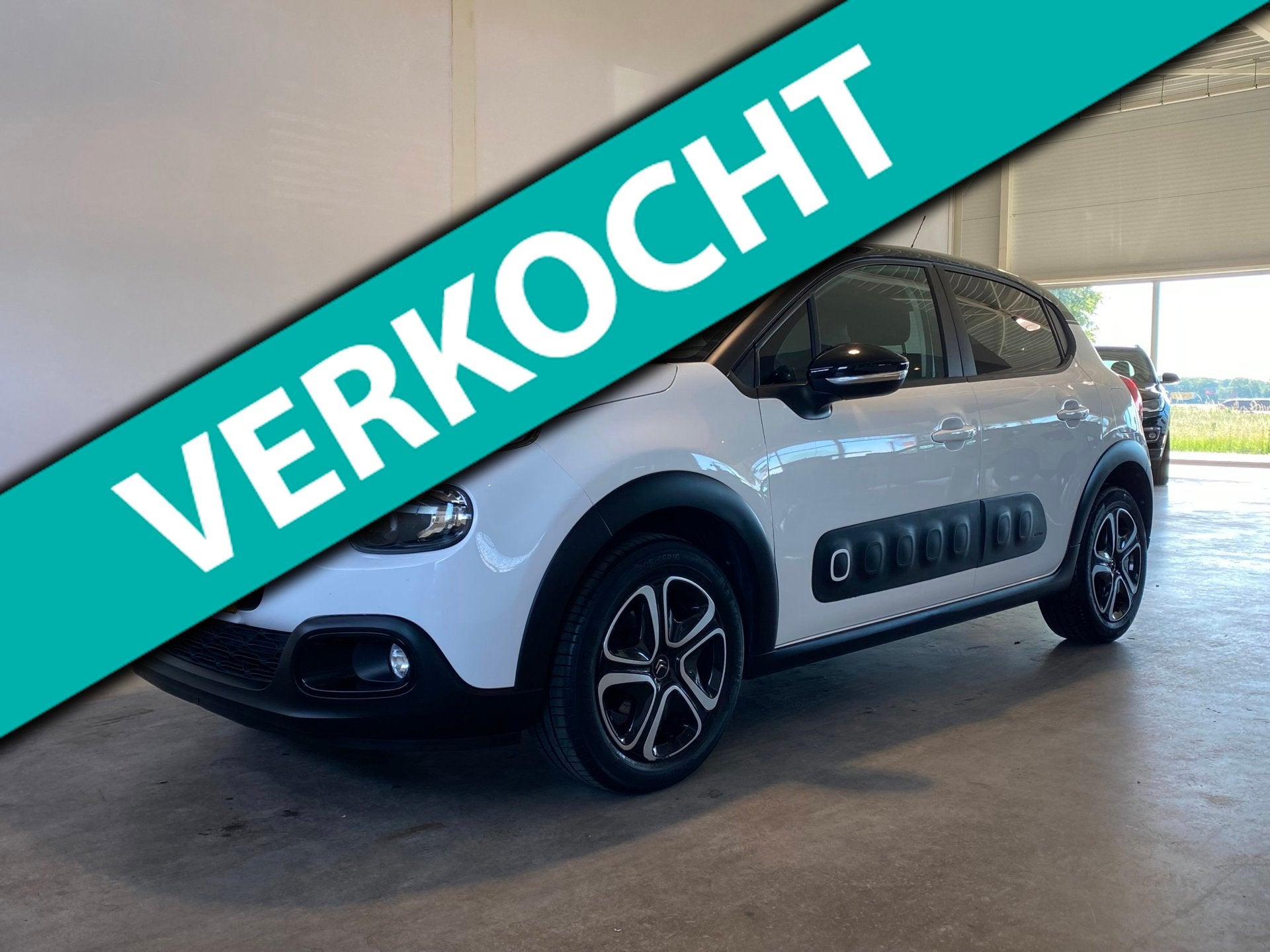 Citroen C3 1.2 PureTech Trekhaak Carplay NL-auto, Auto's, Citroën, Voorwielaandrijving, 83 pk, 450 kg, 1199 cc