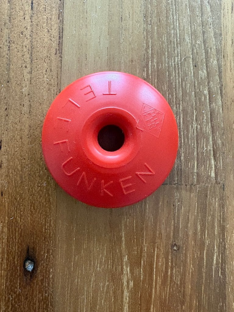 Vintage rode Telefunken 45 RPM platenspeler singel adapter, Ophalen of Verzenden, Gebruikt, Platenspeler-onderdeel, Overige merken
