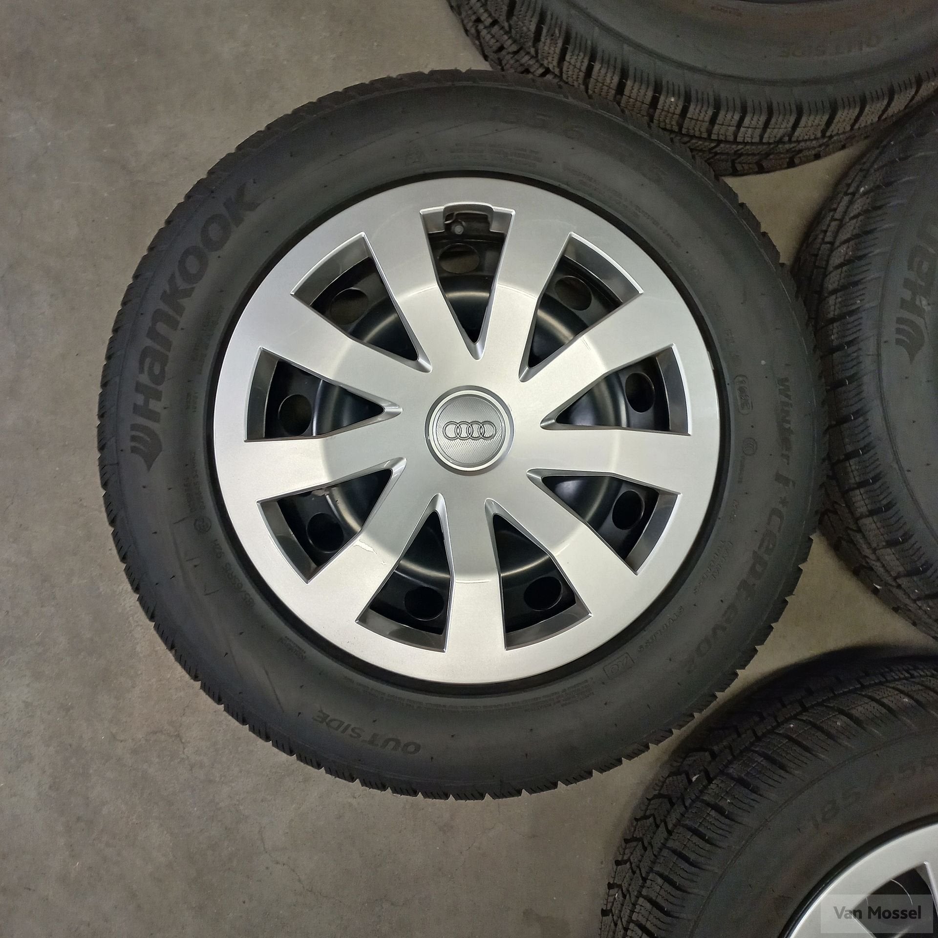 Audi A1 hankook WInter I Cept EVO2 185/65/R15 92H, Gebruikt, 15 inch, -, -