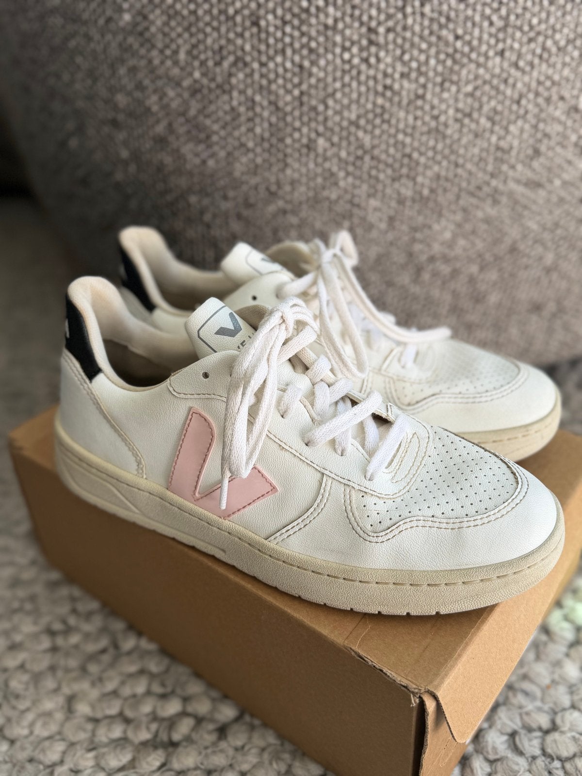 Veja V-10 sneakers maat 40, Kleding | Dames, Ophalen of Verzenden, Gedragen, Wit, Sneakers of Gympen