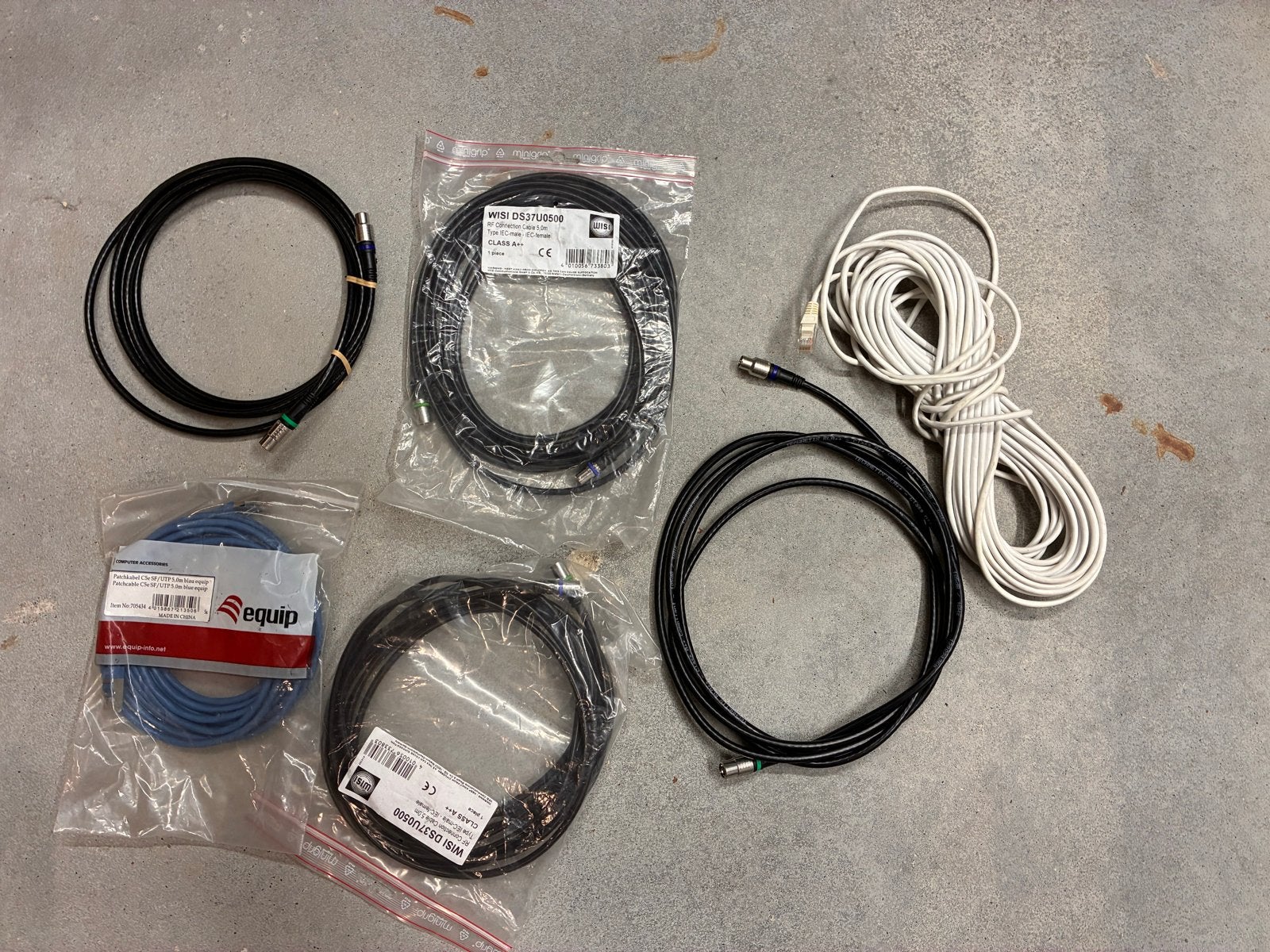 Diverse kabels: Coax, UTP, XLR, en meer, Ophalen of Verzenden, Gebruikt, 10 meter of meer, Overige kabels