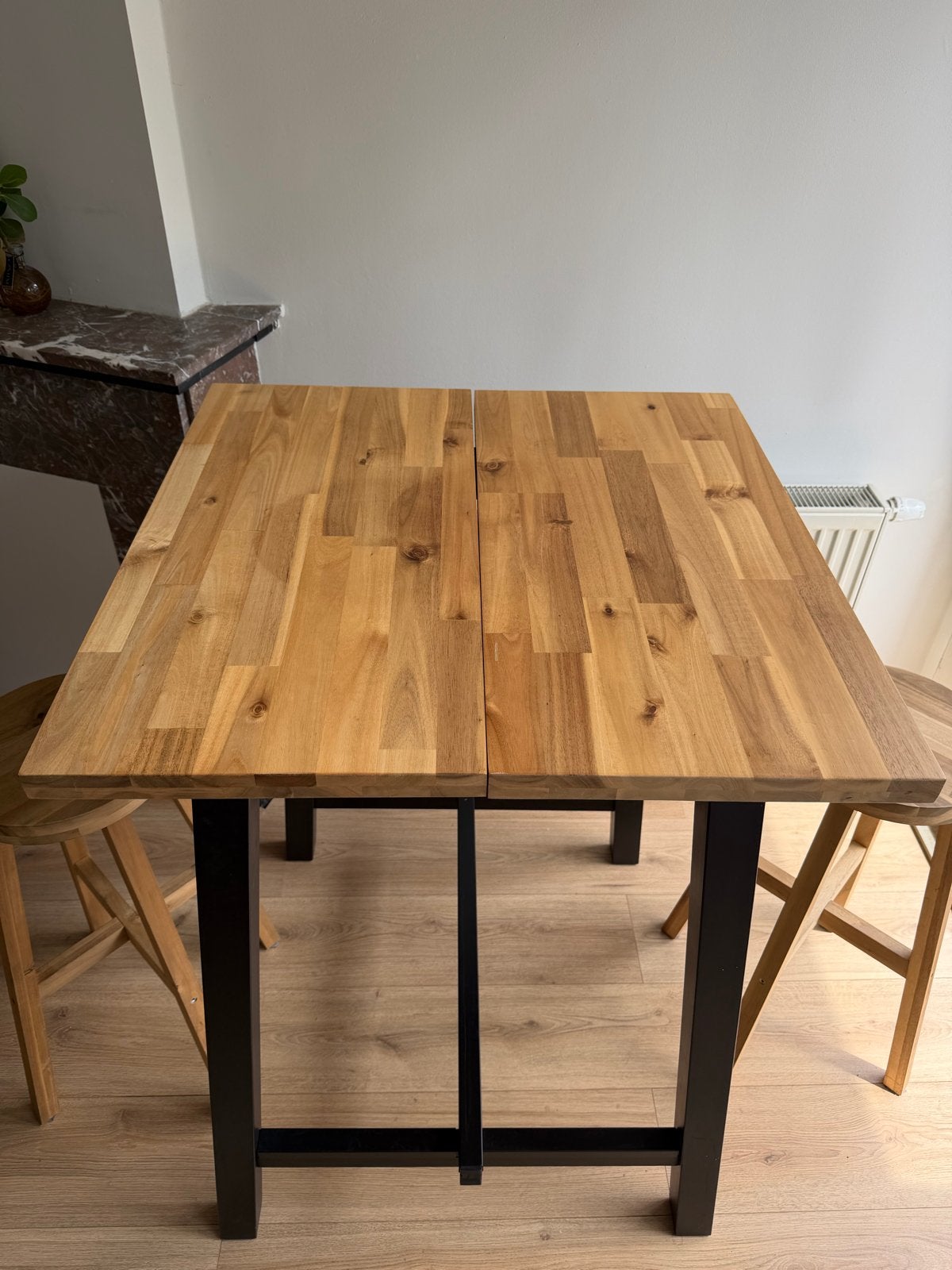 IKEA SKOGSTA Bartafel acacia/zwart 74x74 cm, Ophalen, Gebruikt, 50 tot 100 cm, Vierkant
