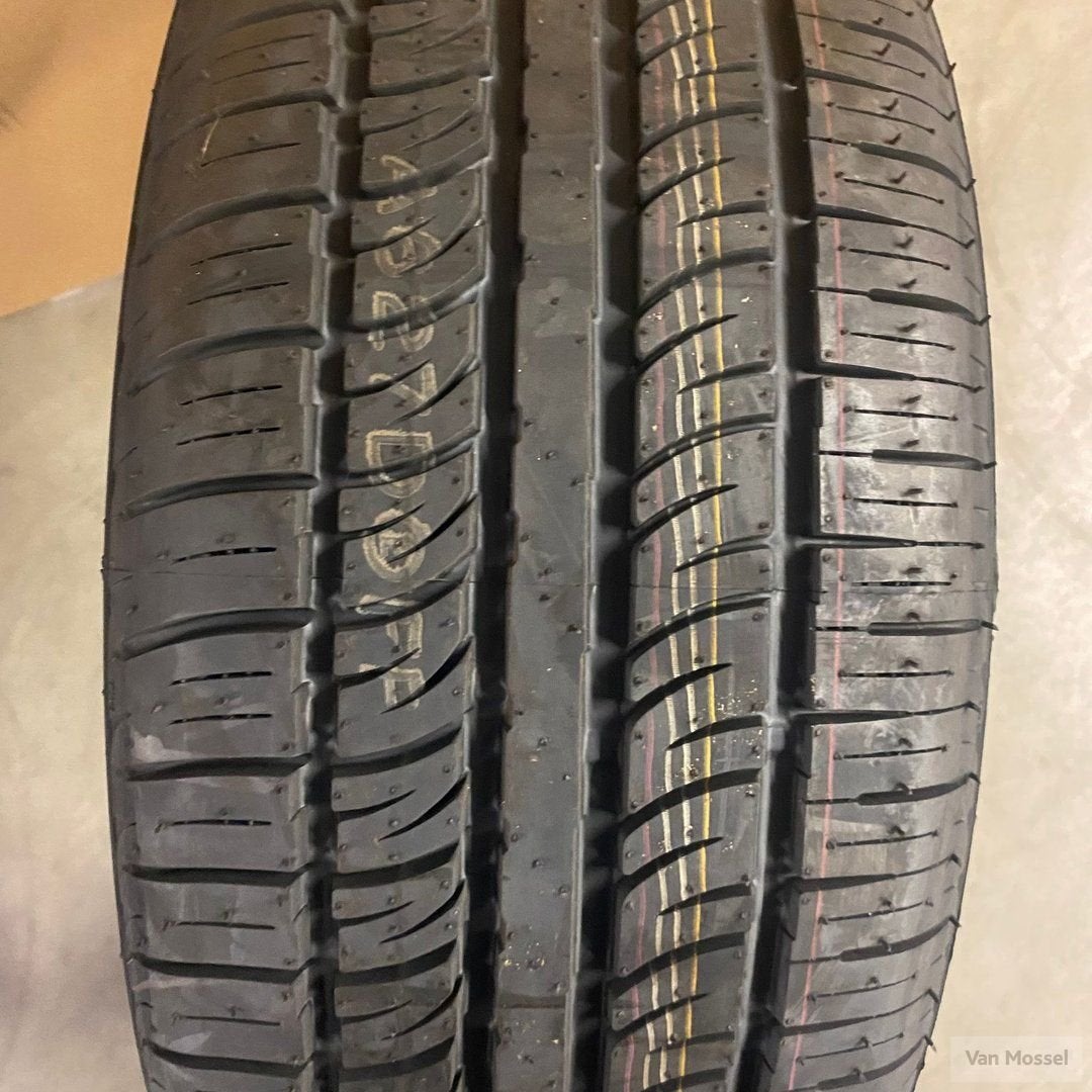 Pirelli Scorpion Zero Asimmetrico 235/45/R19 99V, 19 inch, Gebruikt, -, -