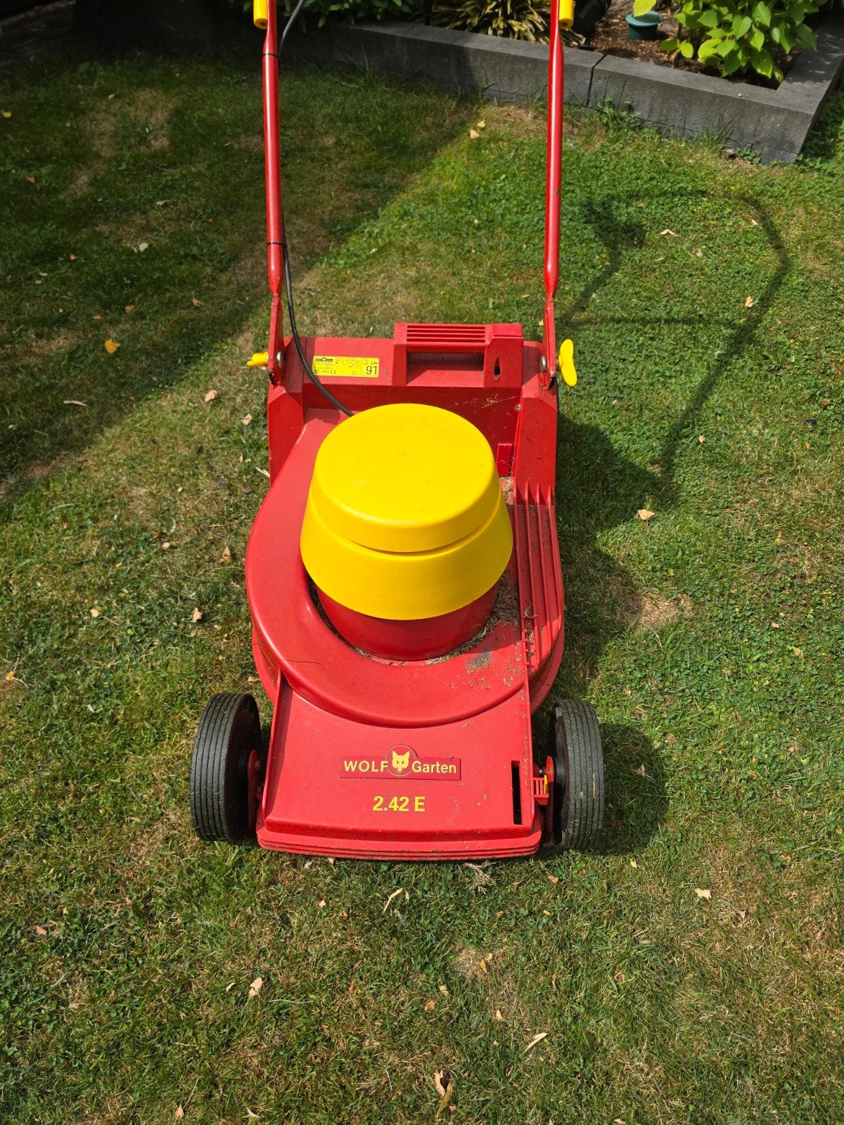 Wolf Garten 2.42 E Elektrische Grasmaaier, Tuin en Terras, Grasmaaiers, Ophalen, Cirkelmaaier, Elektrische grasmaaier, Opvangbak
