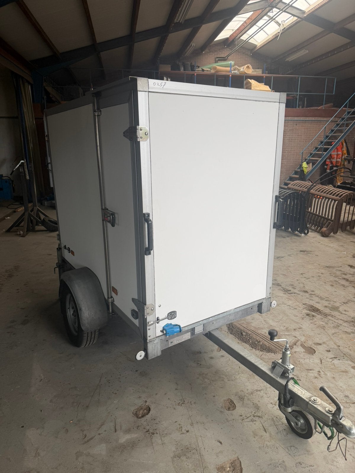 Mooie dichte aanhanger met osmose instalatie 500 liter, Ophalen, Gebruikt