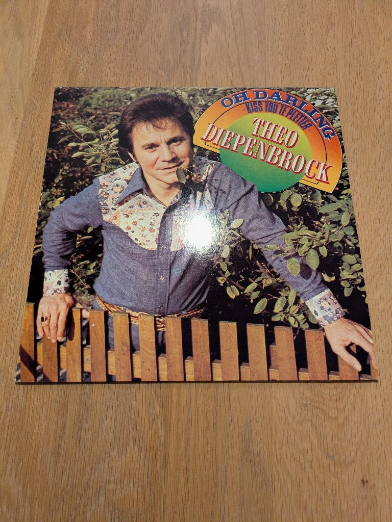 Theo Diepenbrock - Oh Darling / Kiss You Te Pletter, Ophalen of Verzenden, Gebruikt, 12 inch, Levenslied of Smartlap