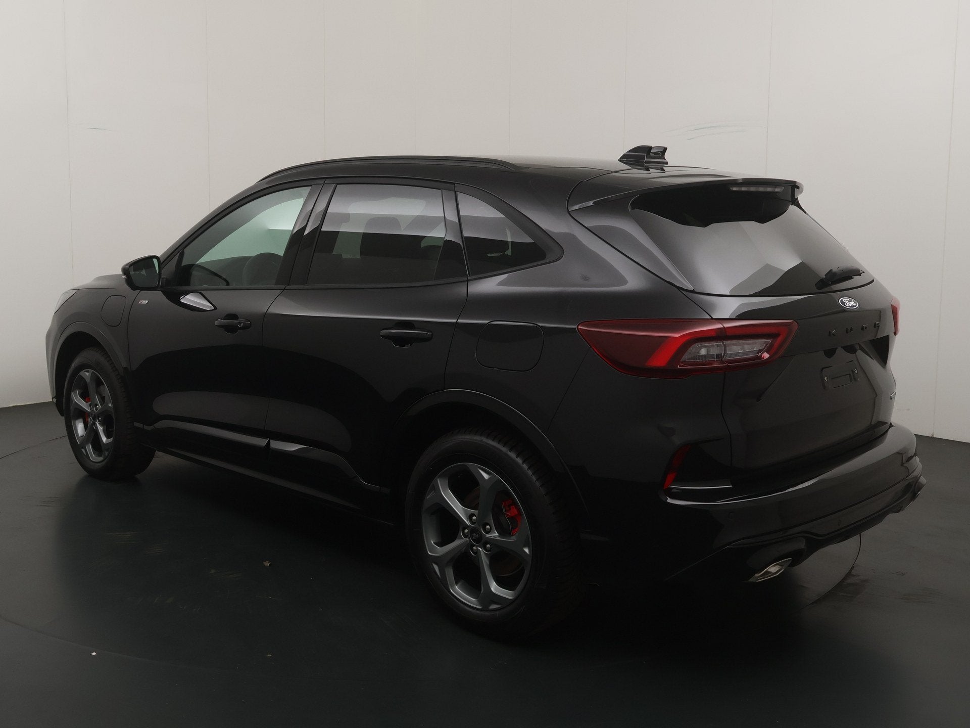 Ford Kuga 2.5 PHEV ST-Line X | Elekt. trekhaak (bj 2026), 14 kWh, 4 cilinders, Leder en Stof, Zwart