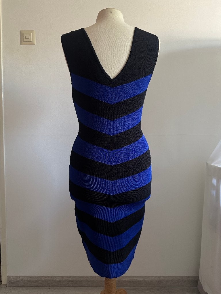 Ted Baker jurk maat 38 in zwart en blauw, Maat 38/40 (M), Meerkleurig, Ophalen of Verzenden, Zo goed als nieuw