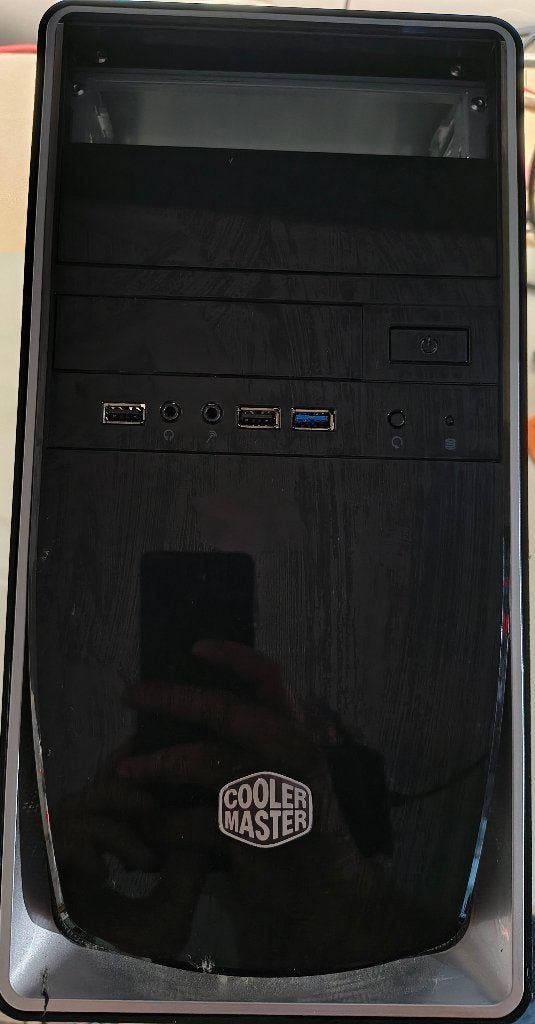 2 kasten – Cooler Master mATX + ruime ATX retro PC kast, Computers en Software, Ophalen, Gebruikt