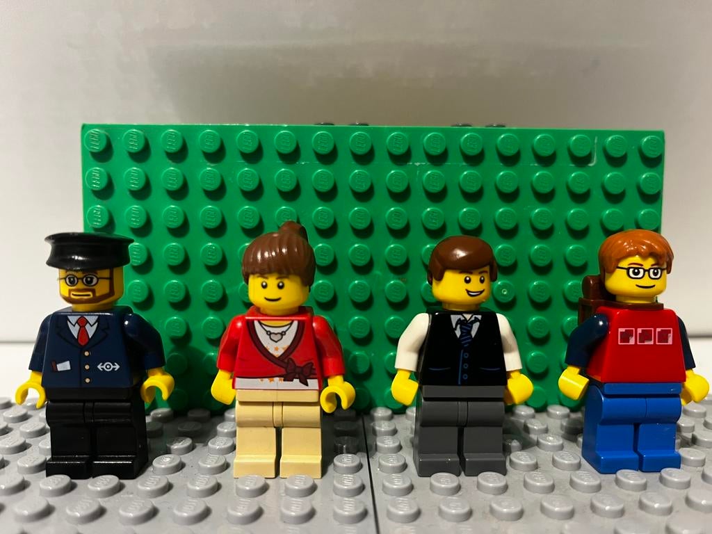 Minifiguren uit de legoset 7939, Ophalen of Verzenden, Zo goed als nieuw