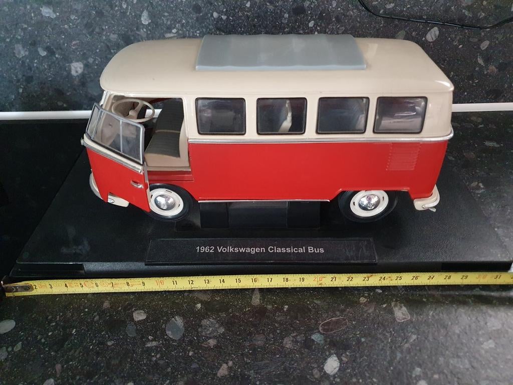 Volkswagen T1 Busje 1962 Schaalmodel - Rood/Wit, Overige merken, Gebruikt, Auto, 1:32 tot 1:50