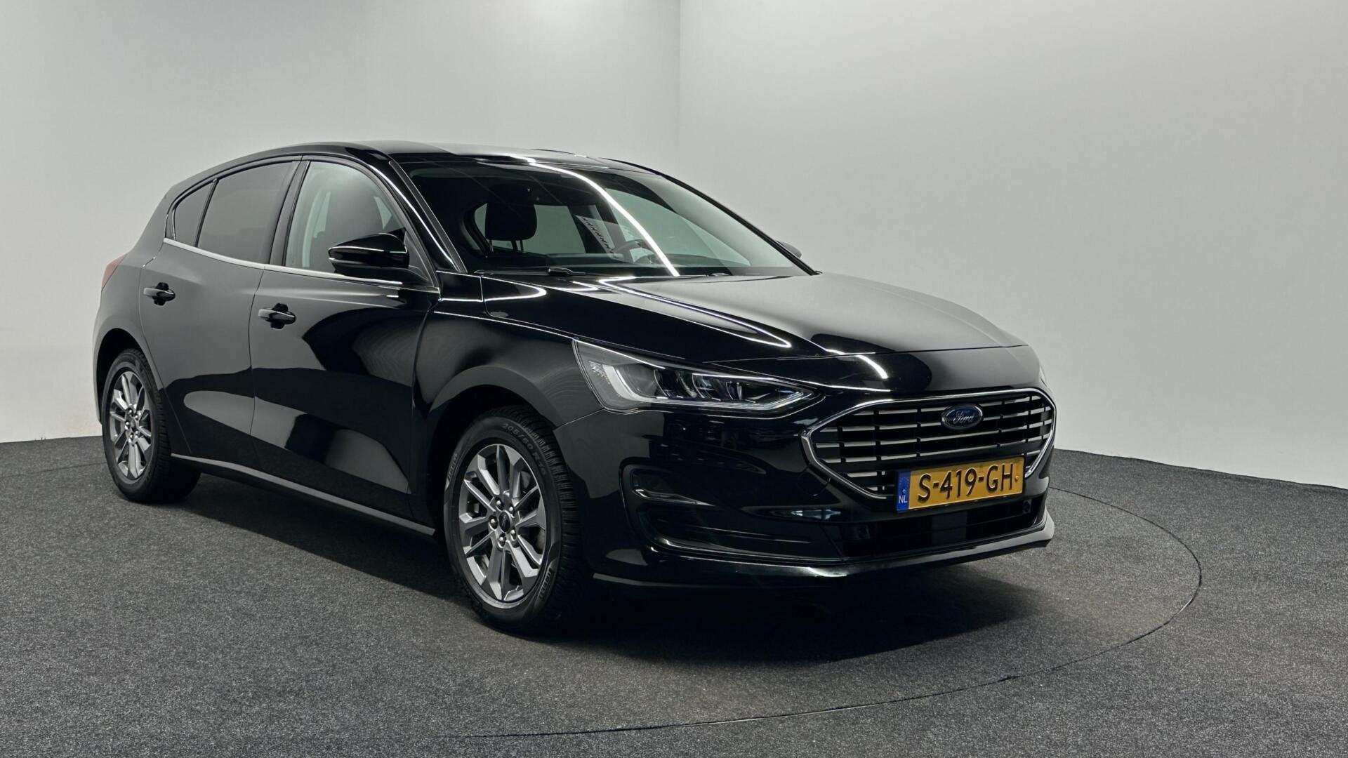 Ford Focus 1.0 EcoBoost Hybrid Titanium Style CARPLAY NAVI E, Auto's, Stof, Gebruikt, Euro 6, Met garantie (alle)