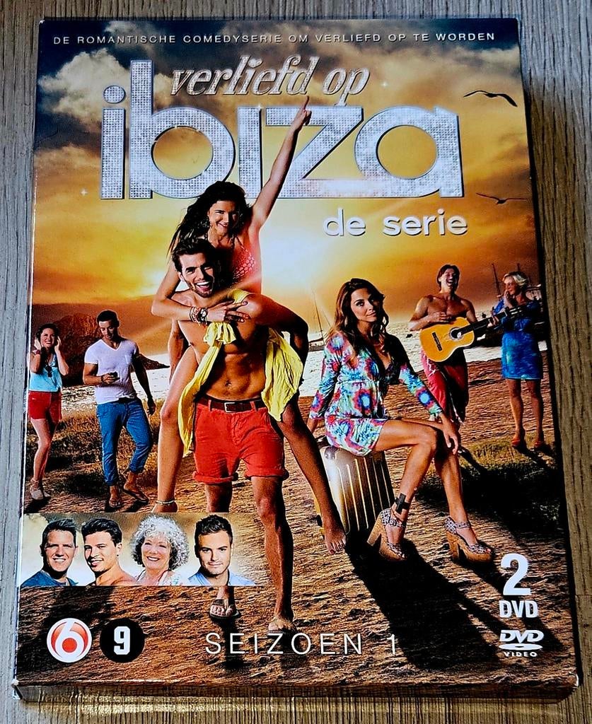 Verliefd op Ibiza - De Serie - Seizoen 1 (2 DVD's), Vanaf 9 jaar, Ophalen of Verzenden, Gebruikt, Komedie
