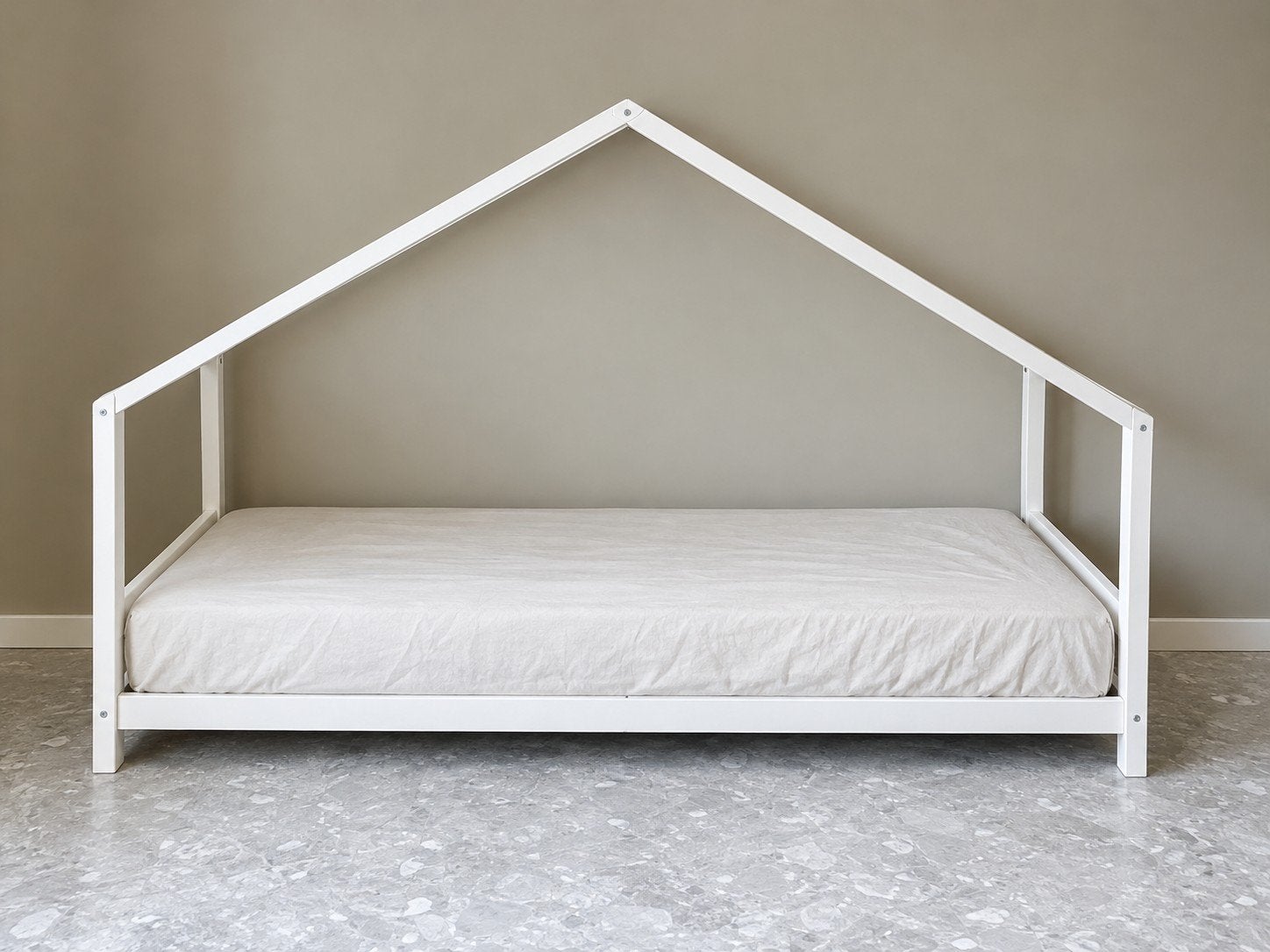 Eenpersoonsbed 90x200 cm - Huisjesbed - Zo goed als nieuw, Ophalen, 90 cm, Eenpersoons, Wit
