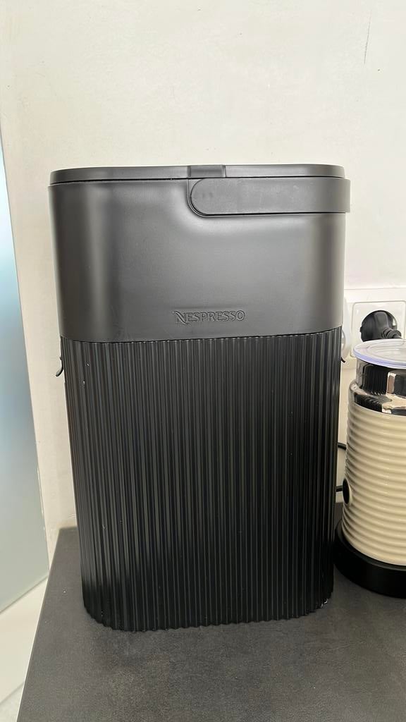 Nespresso recycle container, Ophalen, Zo goed als nieuw