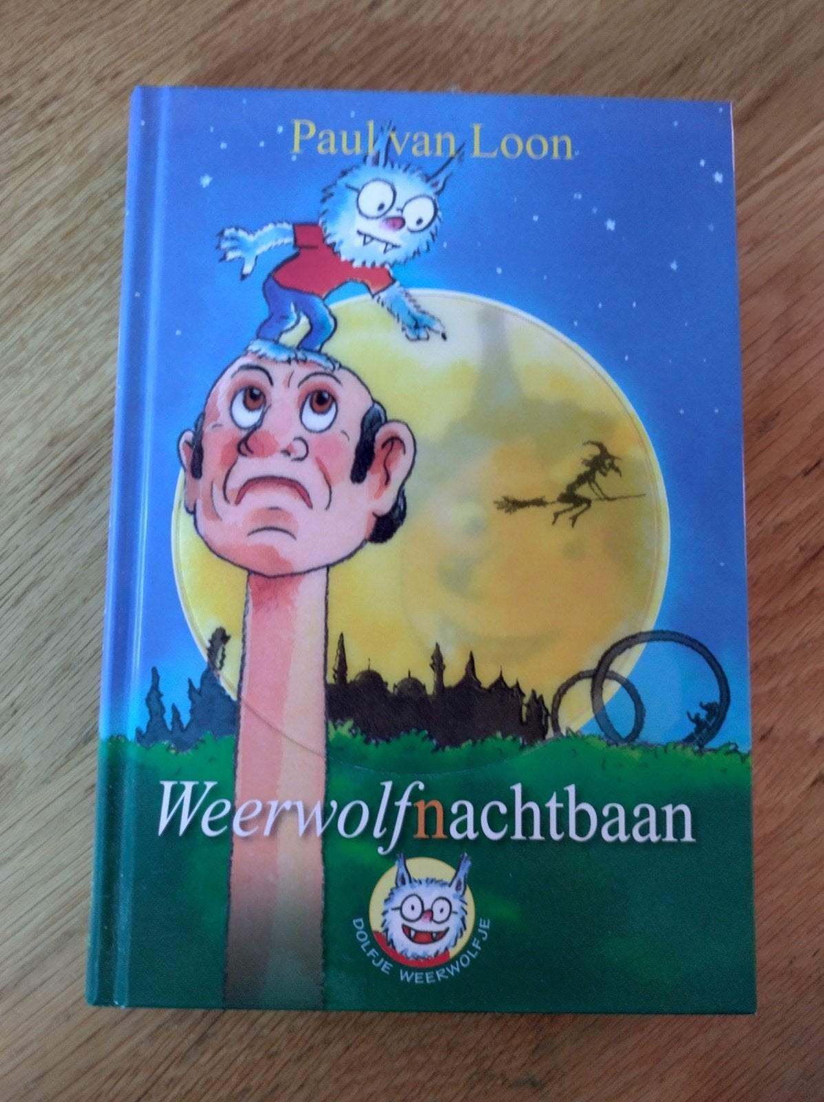 Dolfje Weerwolfje: Weerwolfnachtbaan - Paul van Loon, Ophalen of Verzenden, Zo goed als nieuw, Paul van Loon, Fictie algemeen