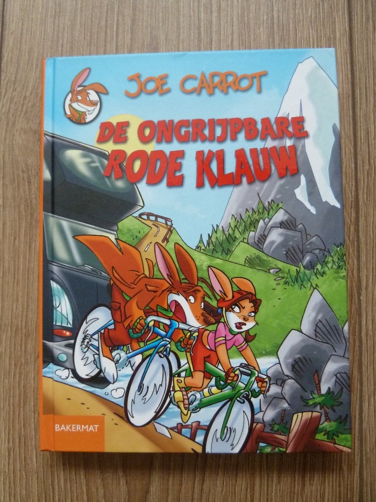 boek - JOE CARROT de ongrijpbare rode klauw, Boeken, Ophalen, Gelezen