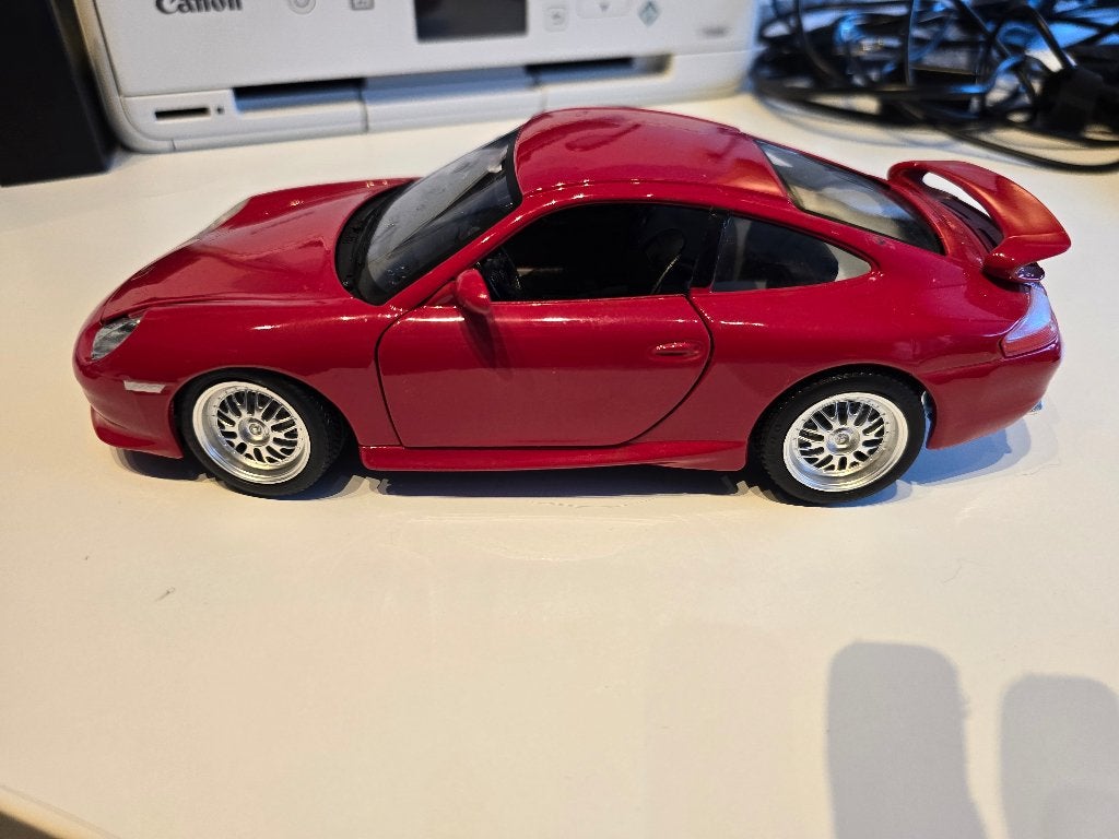 Porsche 911 GT3 1/18, Hobby en Vrije tijd, Modelauto's | 1:18, Ophalen of Verzenden, Gebruikt, Auto, Bburago