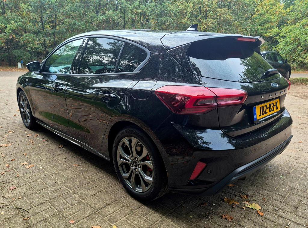 Ford FOCUS 1.0 EcoBoost Hybrid ST Line, Auto's, Zwart, 1306 kg, Bedrijf, Handgeschakeld