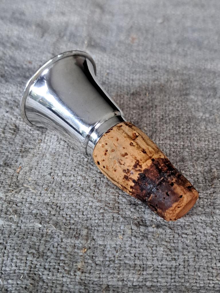 Verzilverde Wijnstop met Kurk - Elegant en Functioneel, Antiek en Kunst, Ophalen of Verzenden