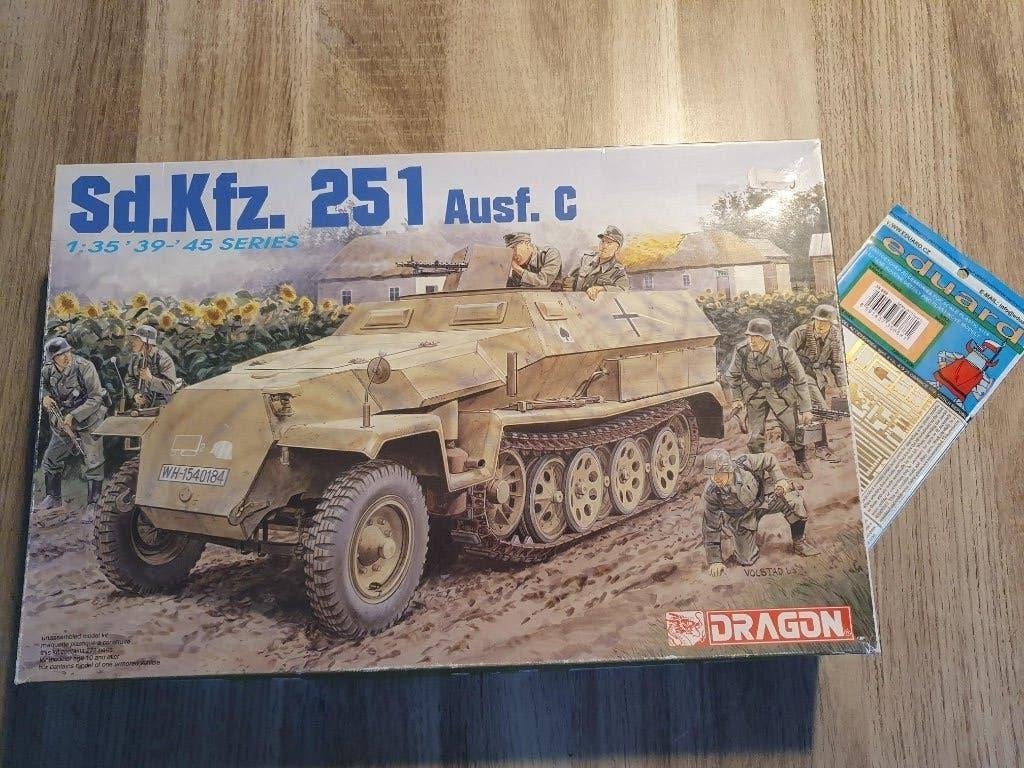 Sd.Kfz. 251 Ausf. C Dragon | No. 6187 | 1:35, Hobby en Vrije tijd, Modelbouw | Auto's en Voertuigen, Overige merken, Tank, 1:32 tot 1:50