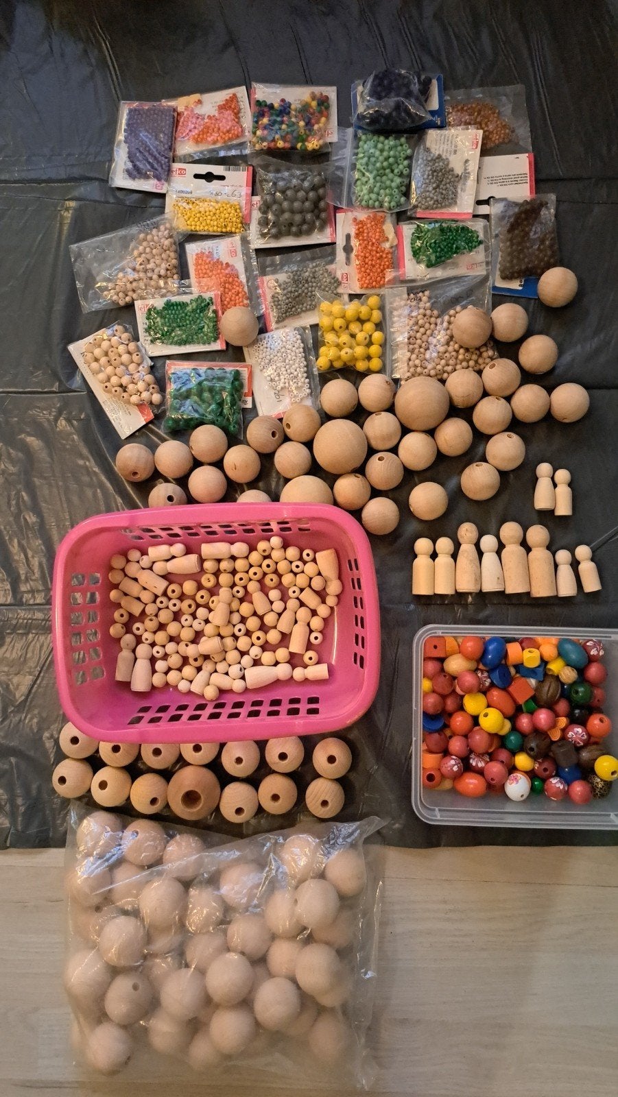 Grote partij houten kralen en houten poppetjes pegdolls, Hobby en Vrije tijd, Ophalen, Kraal