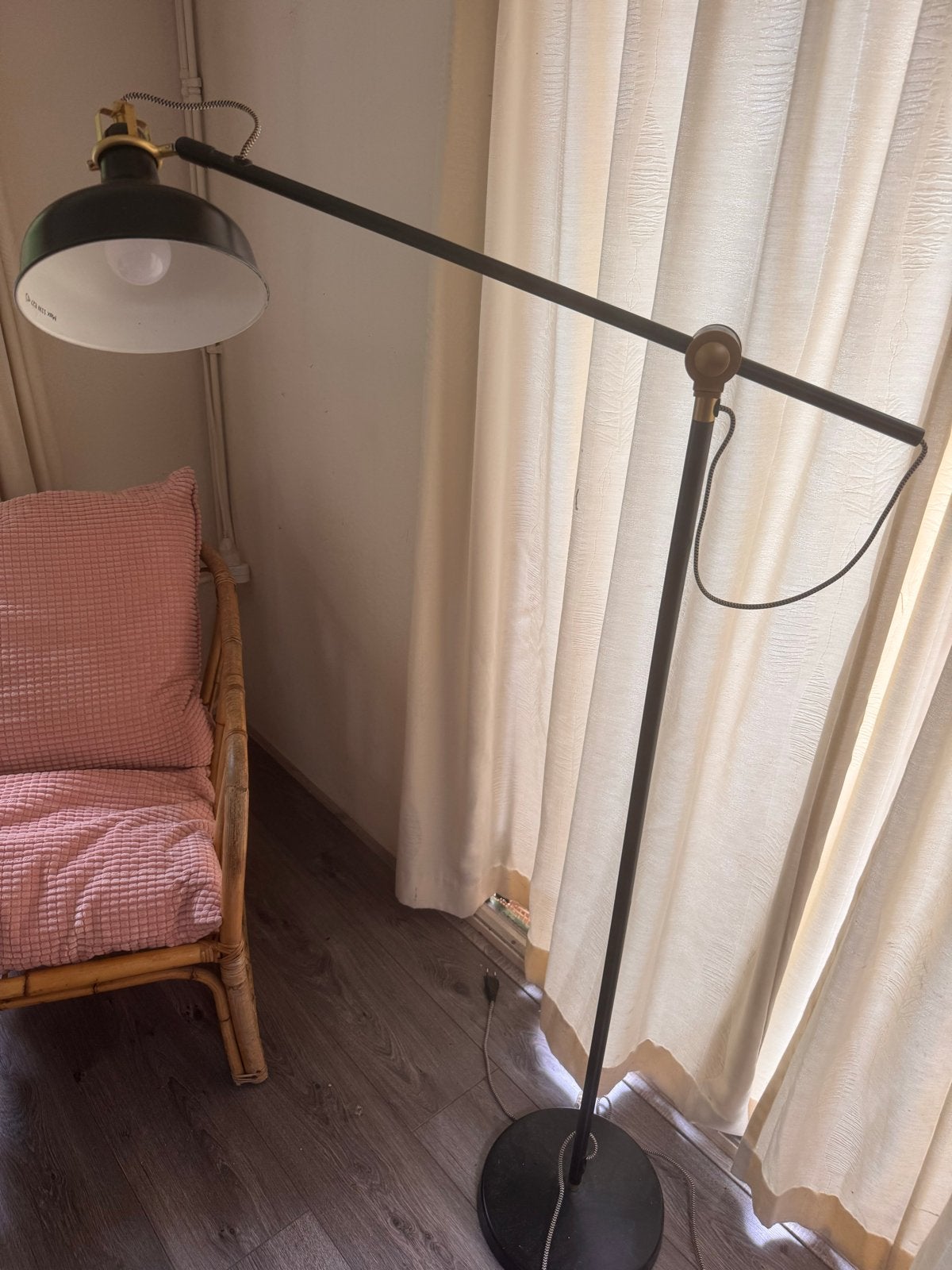 IKEA Ranarp Vloerlamp - Zwart/Goud, Ophalen, E27 (groot), Zo goed als nieuw, Metaal