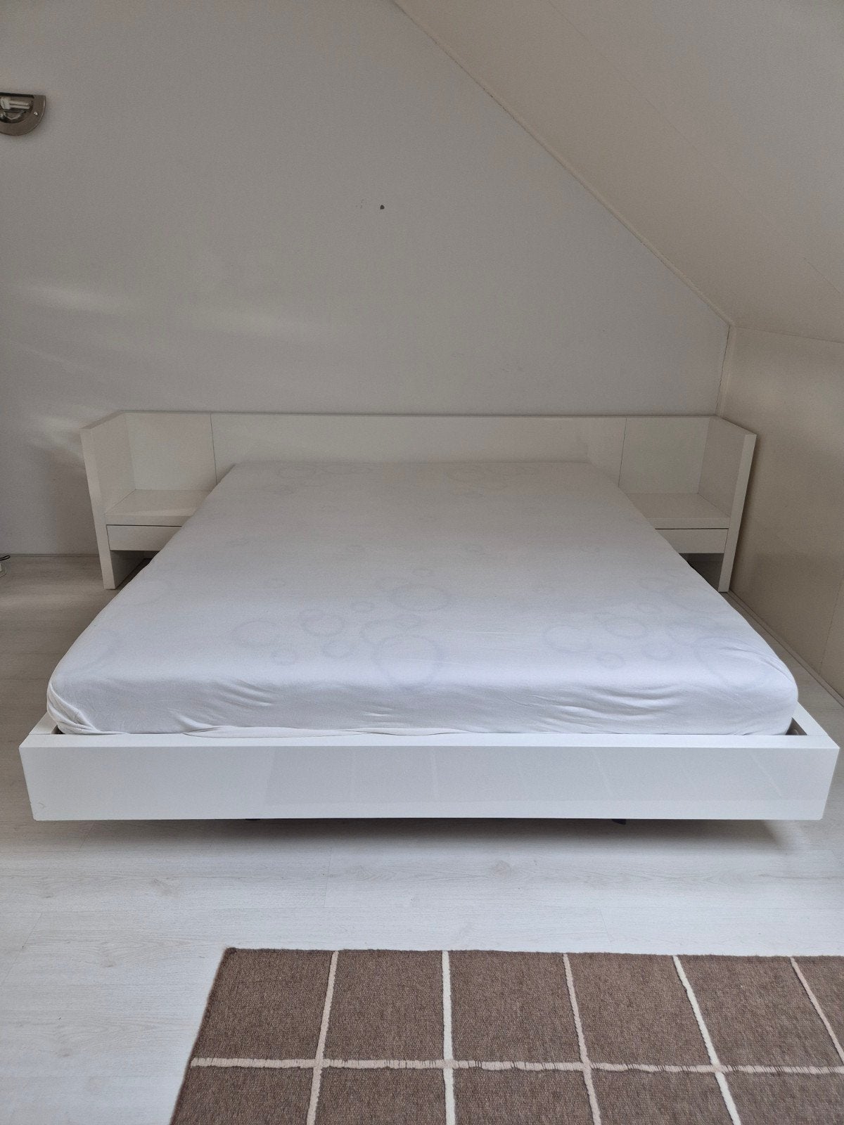 Twee-persoonsbed, hoogglans wit, Ophalen, Gebruikt, Wit, Tweepersoons