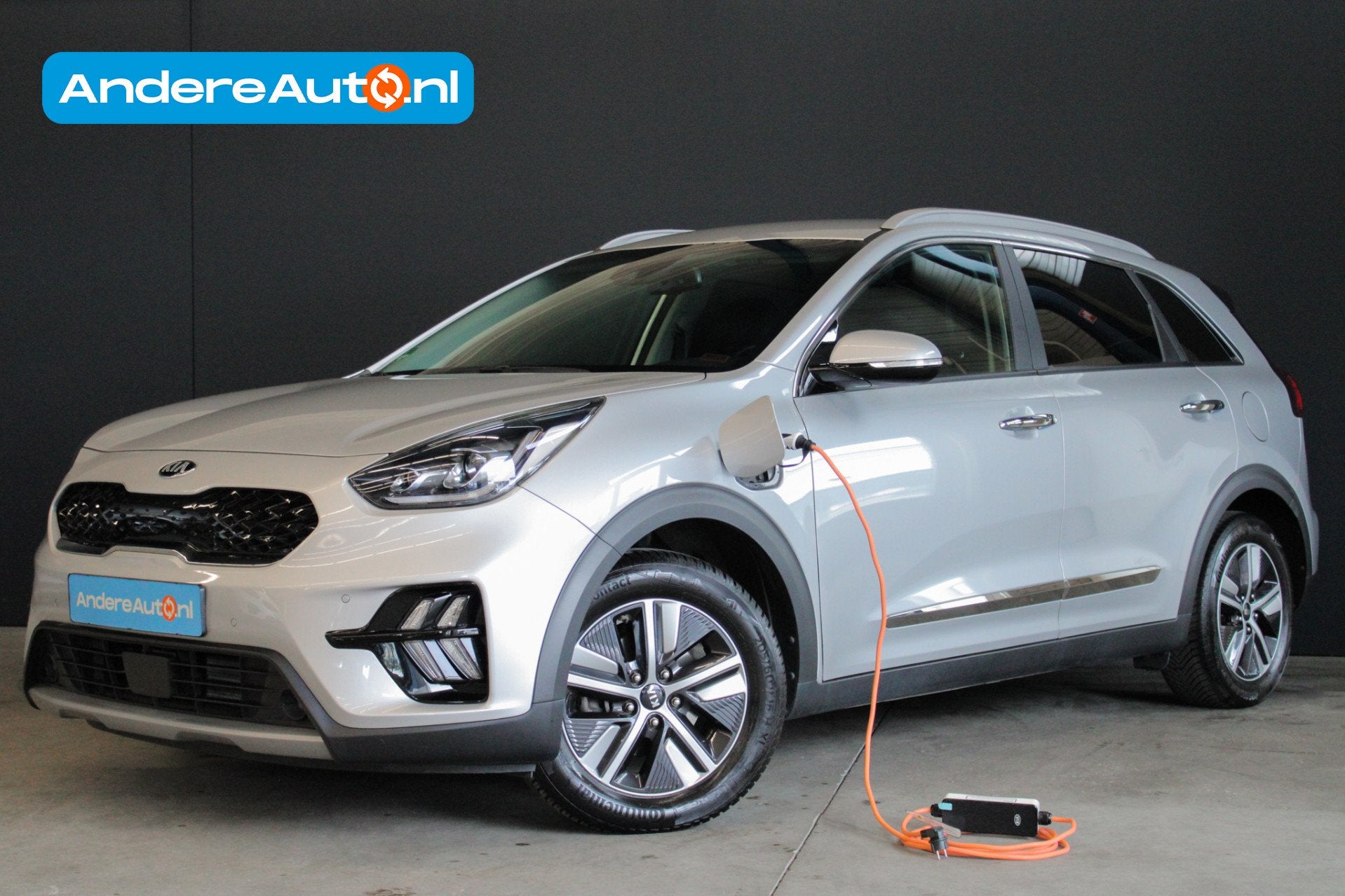 Kia Niro 1.6 GDi PHEV DynamicPlusLine |trekhaak|nieuw onderh, Dealer onderhouden, Gebruikt, Zwart, Leder en Stof