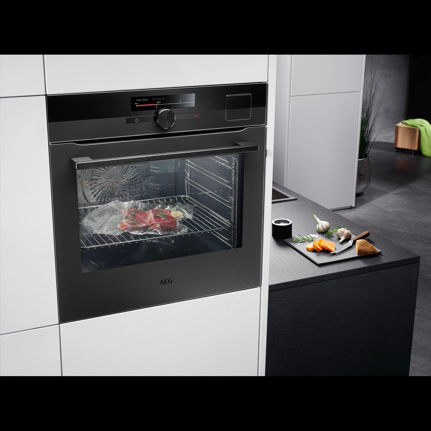 AEG Stoomoven - Nieuw in doos, model SKK999330T, Ophalen of Verzenden, Nieuw