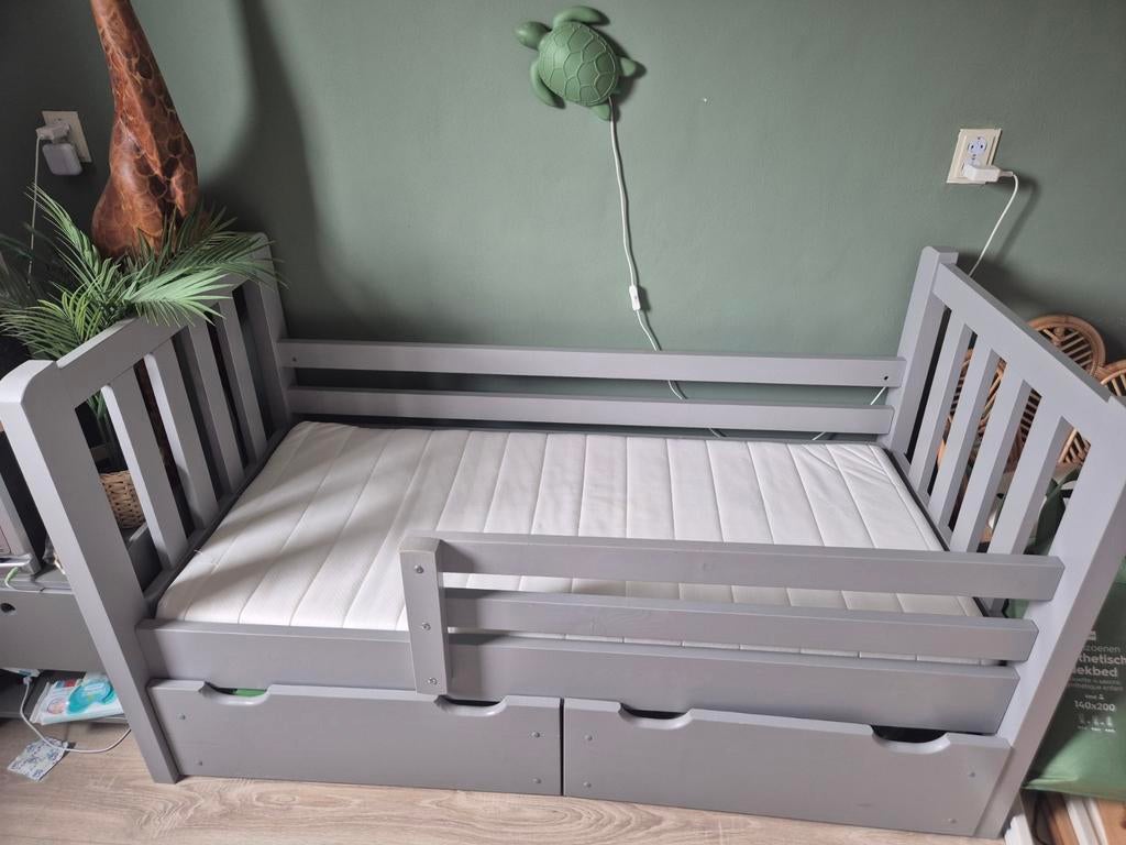 Peuterbed, Kinderen en Baby's, Kinderkamer | Bedden, Ophalen, Gebruikt, 70 tot 85 cm, 140 tot 160 cm