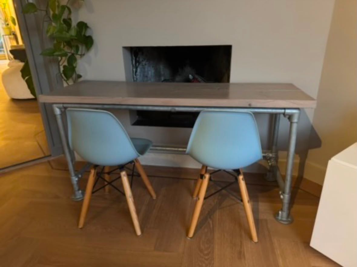 Steigerhouten kinderbureau met stoelen, Kinderen en Baby's, Kinderkamer | Tafels en Stoelen, Ophalen, Zo goed als nieuw, Tafel(s) en Stoel(en)
