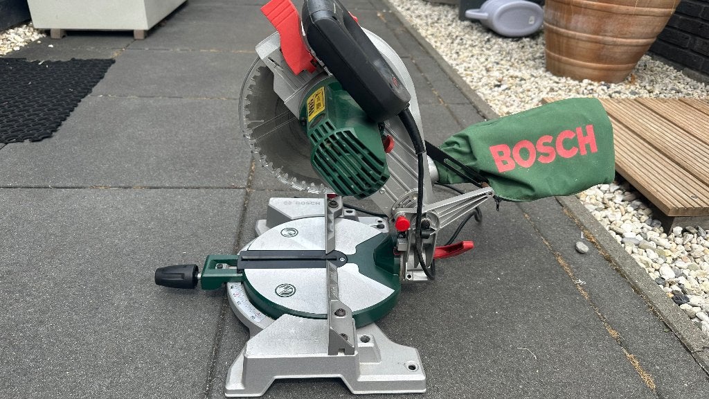 Bosch pcm 8, Doe-het-zelf en Verbouw, Ophalen, Gebruikt, Decoupeerzaag, 30 tot 70 mm