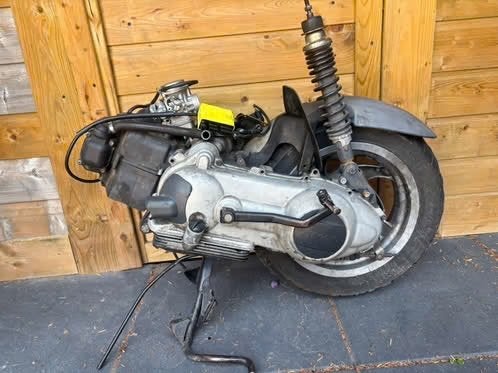 Piaggio fly 150cc blok, Fietsen en Brommers, Ophalen, Zo goed als nieuw, Fly, Benzine