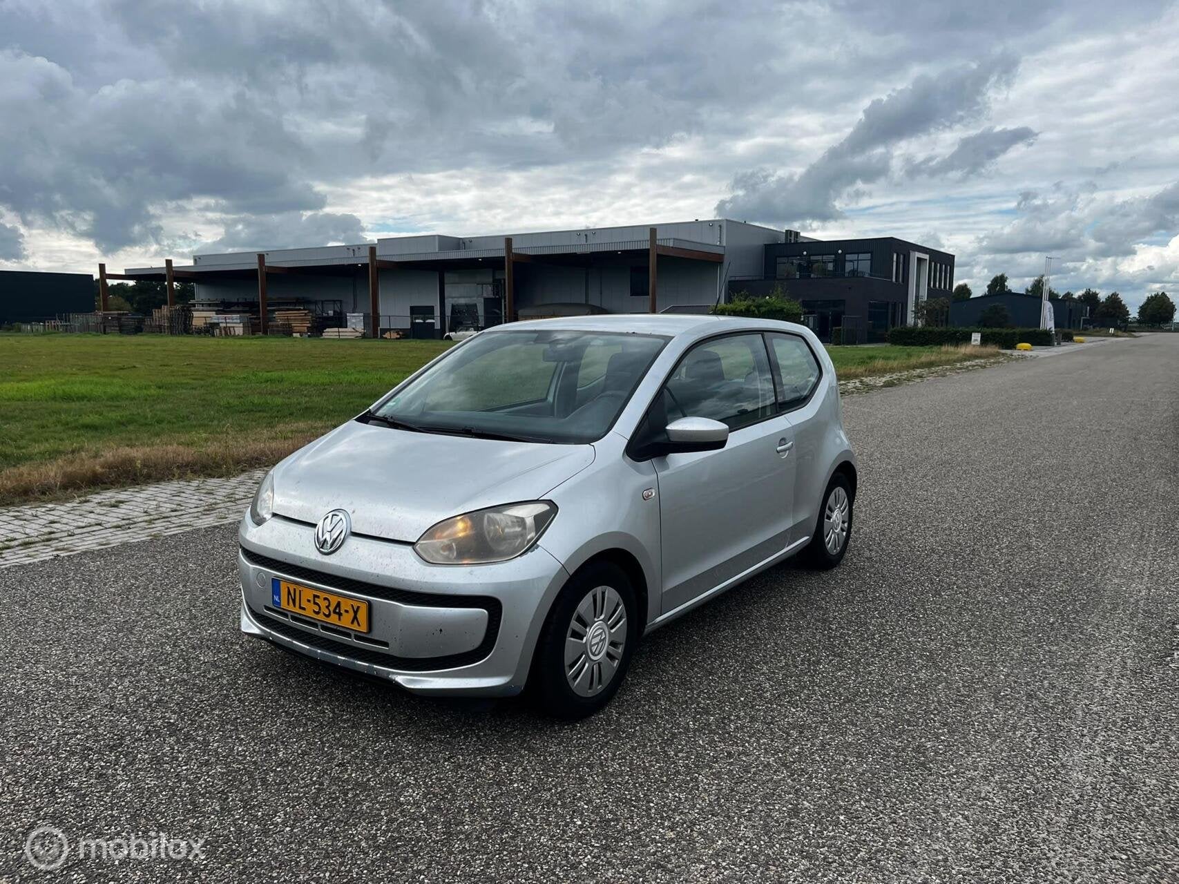 Volkswagen Up! 1.0 take up! BlueMotion Airco / NAP / CV, Voorwielaandrijving, Euro 5, Gebruikt, Up!