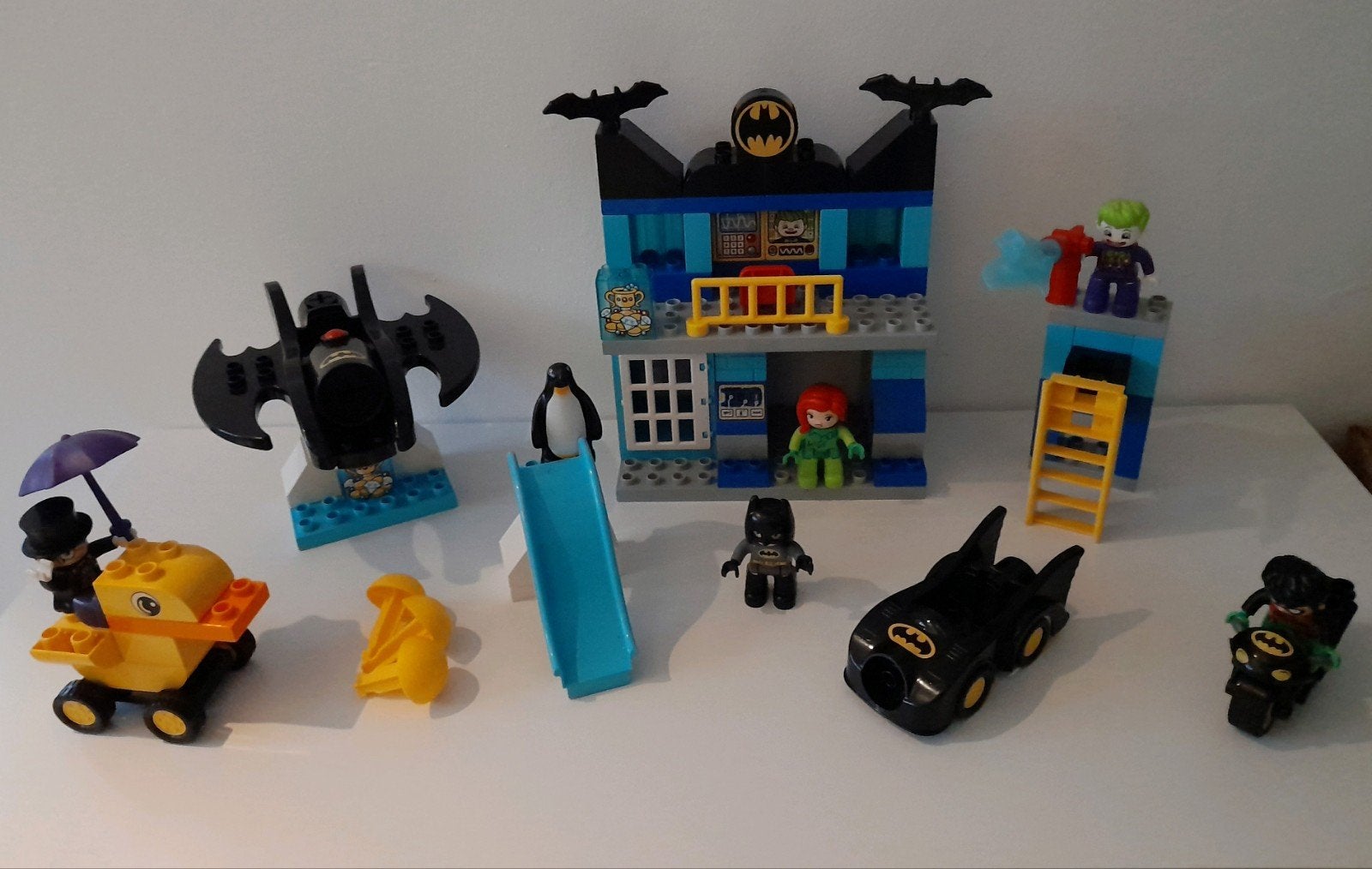 Lego Duplo Batman 10842 en 10893, Kinderen en Baby's, Speelgoed | Duplo en Lego, Ophalen of Verzenden, Zo goed als nieuw, Duplo
