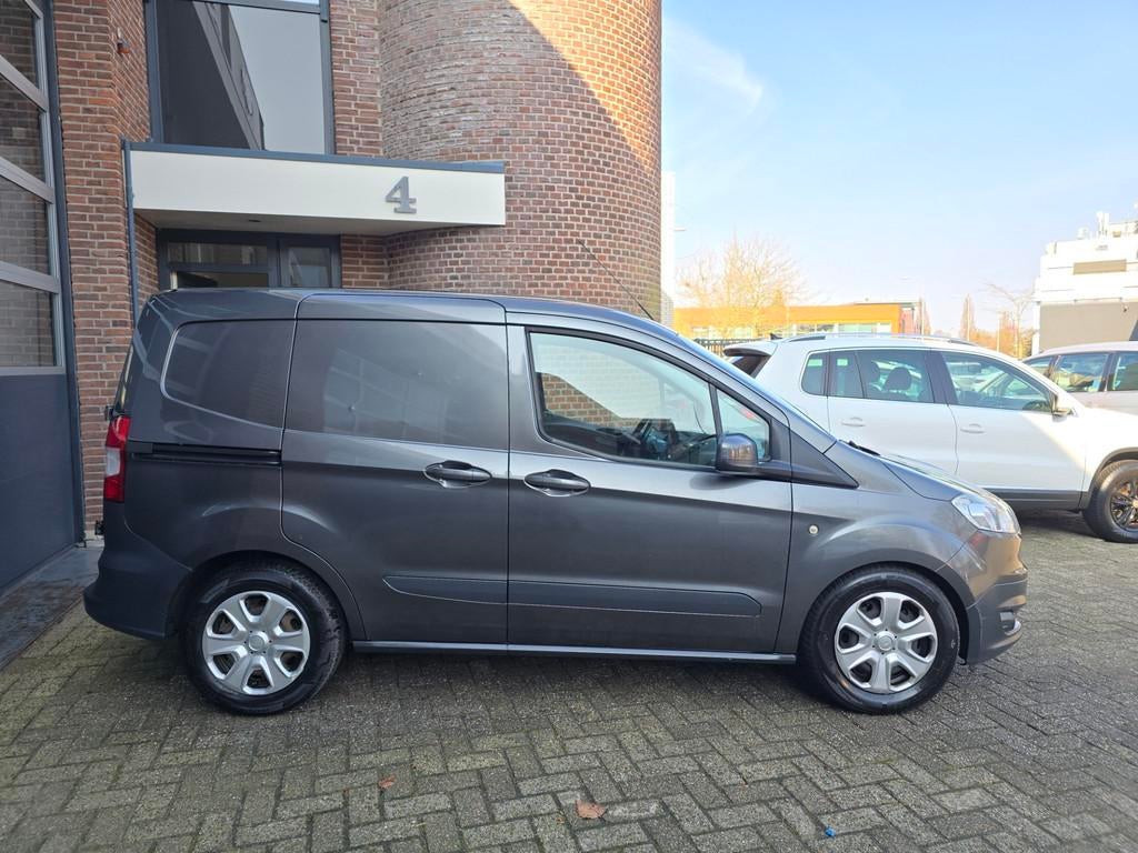 Ford Transit Courier 1.5 TDCI Trend Euro 6 |Diesel |Export, Voorwielaandrijving, Gebruikt, Euro 6, 4 cilinders