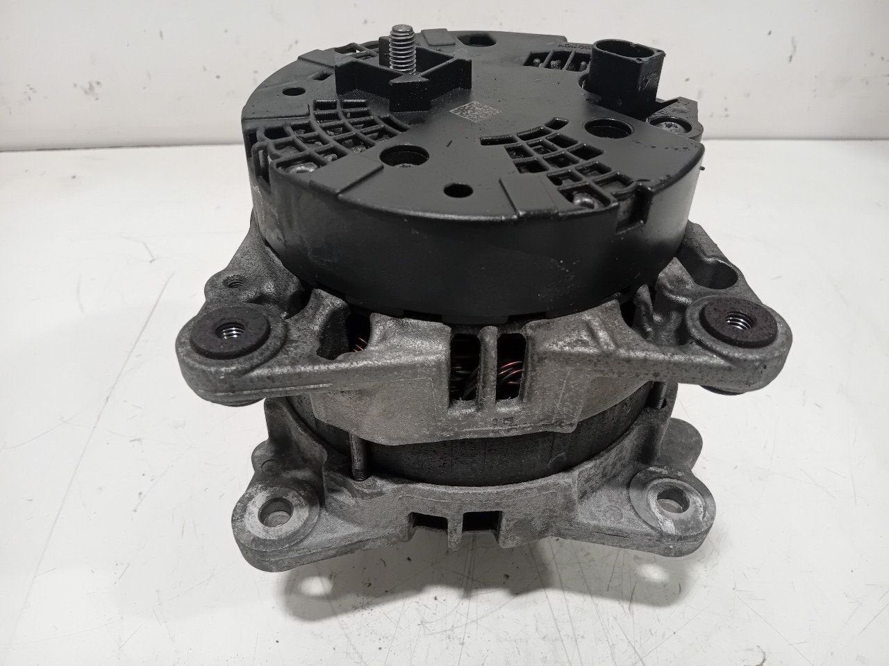Dynamo Audi A4, Auto-onderdelen, Onderdelen@venauto.nl, Van der Ven Autorecycling B.V., Gebruikt, Ettenseweg 76, 4706 PB Roosendaal, The Netherlands