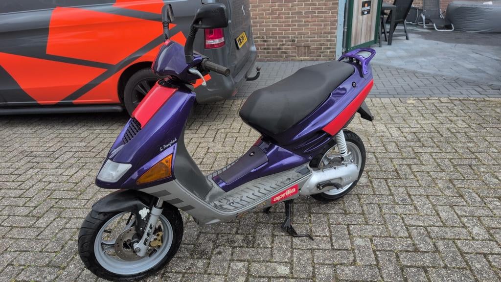 Aprilia SR 50 Replica S.Perugini, Fietsen en Brommers, Scooters | Aprilia, Gebruikt, SR 50, Benzine, Ophalen