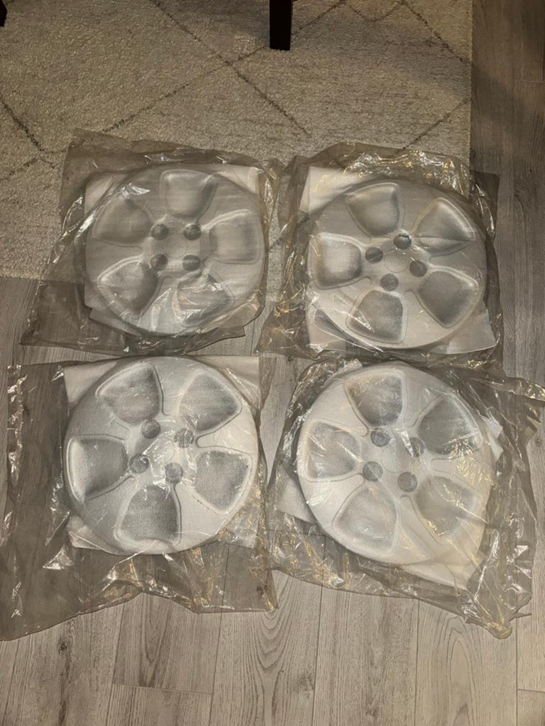 Originele Kia Picanto wieldoppen (2011-2017), Auto diversen, Wieldoppen, Ophalen of Verzenden, Nieuw
