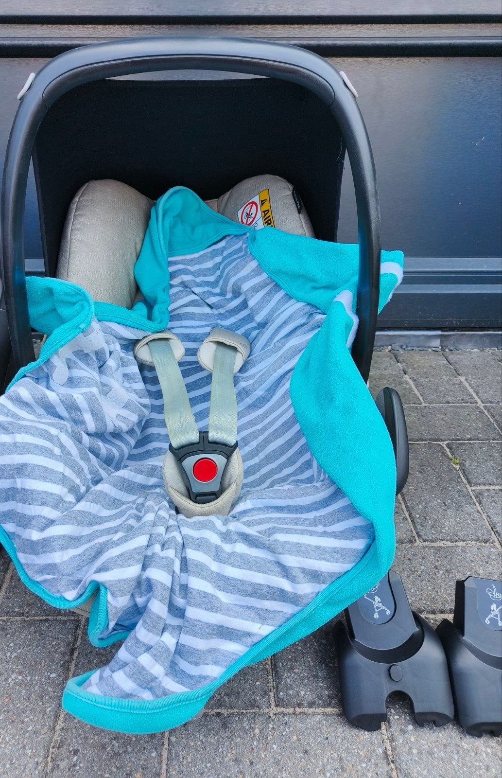 Maxi Cosi met verkleiner en wikkeldoek, Ophalen, Gebruikt, Isofix, 0 t/m 13 kg