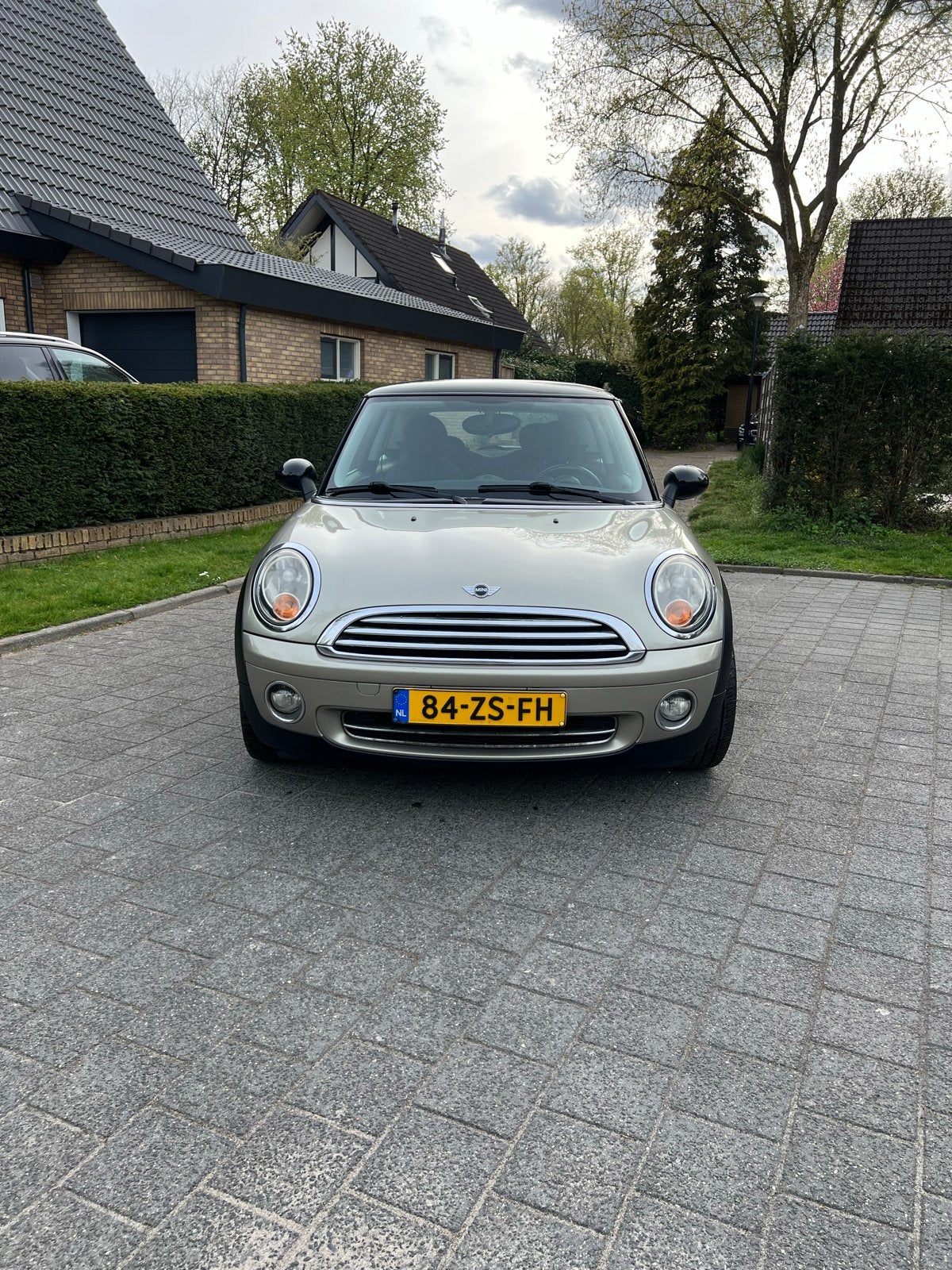 Mini 1.6 Cooper 2007 Grijs, Auto's, Voorwielaandrijving, 750 kg, 4 cilinders, 4 stoelen