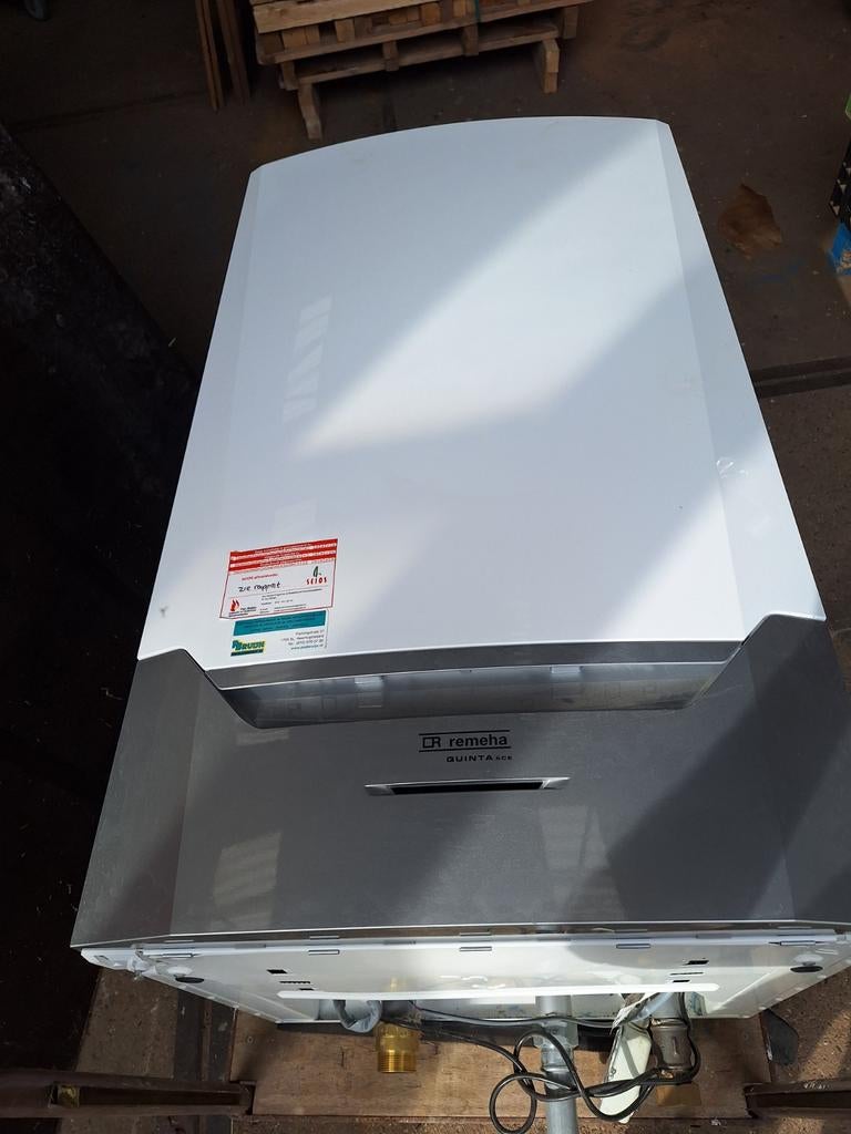 Remeha quinta ace, Minder dan 20 liter, Boiler, Ophalen of Verzenden, Minder dan 3 jaar oud