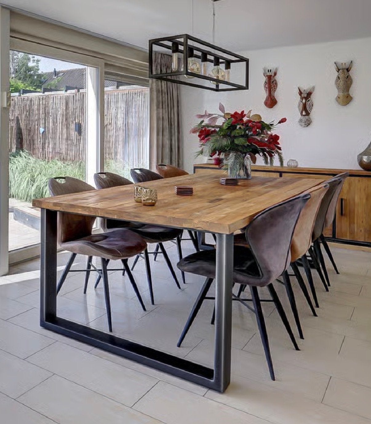 Robuuste eettafel van teakhout met zwart metalen poten, Ophalen, 200 cm of meer, Zo goed als nieuw, Vijf personen of meer
