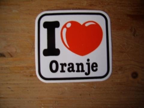 I love oranje sticker 8 x 7,5 cm, Ophalen of Verzenden, Zo goed als nieuw, Bedrijf of Vereniging