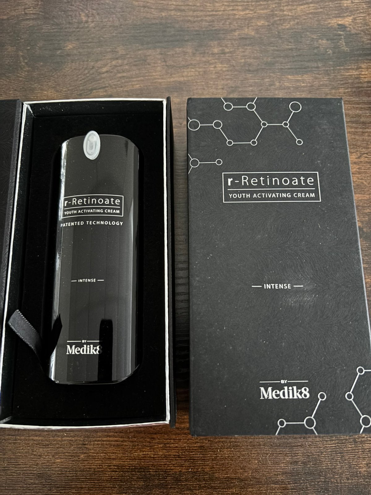 Medik8 R-Retinoate Intense 50ml, Sieraden, Tassen en Uiterlijk, Uiterlijk | Gezichtsverzorging, Ophalen of Verzenden, Zo goed als nieuw